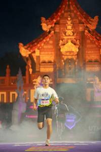 BIB: 001, 533
                            <button type="button" onclick="openModal(22468227)" class="btn btn-primary btn-sm float-right btn-popup" data-toggle="modal" data-target=".modal-high-quality">
                        <i class="fas fa-shopping-cart"></i> Add to Cart
                    </button>
                                            <button type="button" onclick="isThisMe(22468227, true)" class="btn btn-success btn-sm float-right btn-popup btn-isme hidden" data-toggle="tooltip" data-placement="bottom" title="นี่คือรูปของคุณใช่ไหม คลิกที่นี่เพื่อเอาเข้าอัลบั้ม">
                        <i class="fas fa-plus"></i> Add to album
                    </button>
                    <button type="button" onclick="isThisMe(22468227, false)" class="btn btn-warning btn-sm float-right btn-popup btn-isnotme hidden">
                        <i class="fas fa-ban"></i> Remove from album
                    </button>